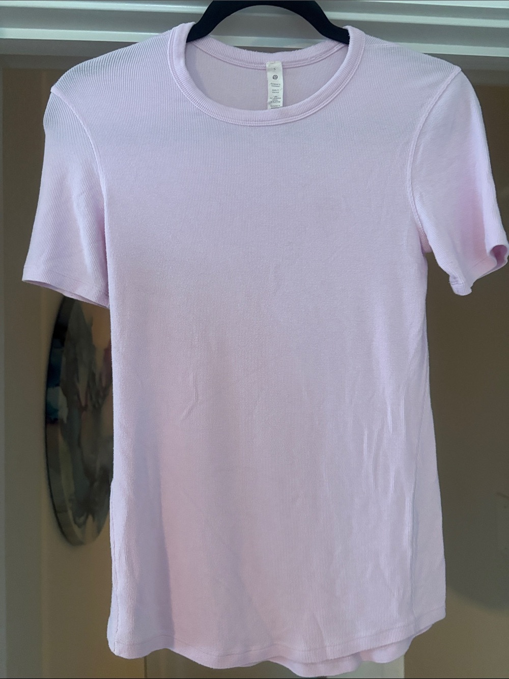 lululemon athletica women’s Short Sleeve Crewneck Tee - Light Pink